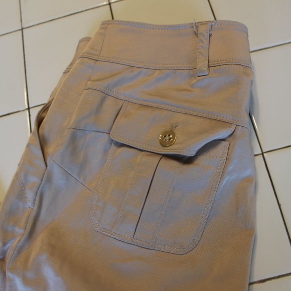 ROBERTSON CROPPED BEIGE  PANTS SIZE 6 - Picture 2 of 7